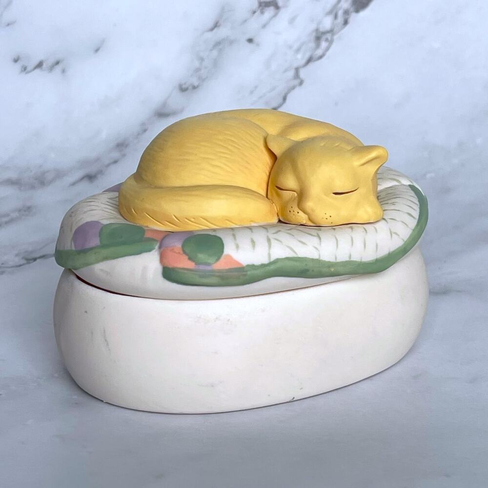 Vintage 1990s Sleeping Yellow Cat Trinket Box Ceramic Kitty Jewelry Keepsake